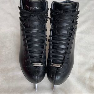 ⛸ Riedell Junior 2.5 Diamond Black Figure Skates